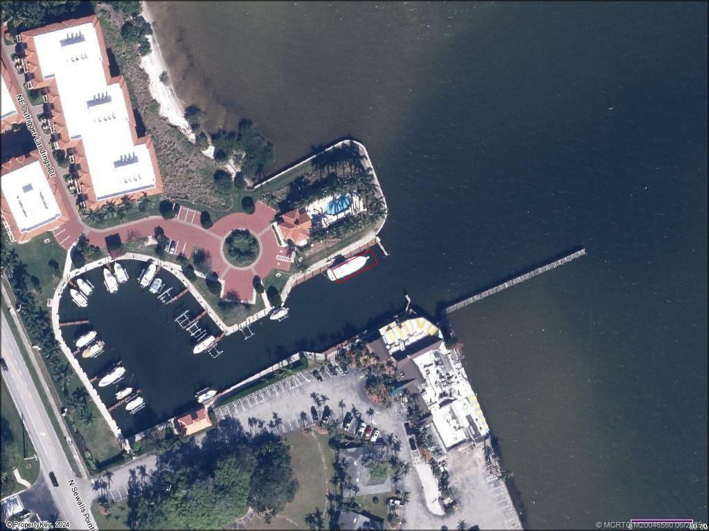 Property Photo:  1405 NE Indian River Drive #23  FL 34957 
