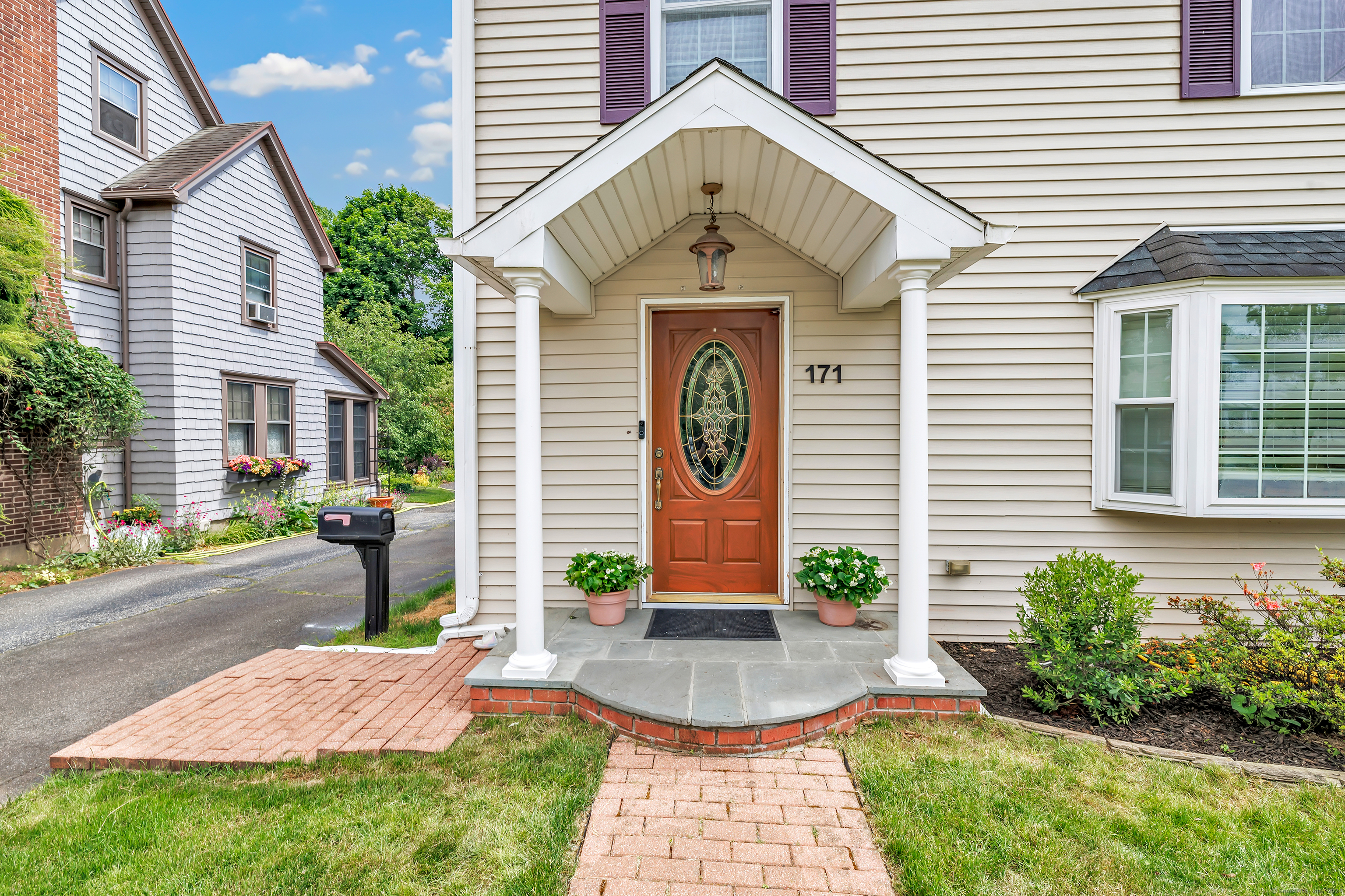 Property Photo:  171 Henderson Road  CT 06824 