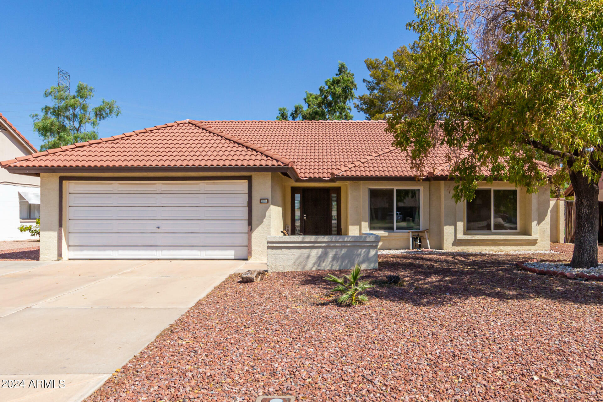 Property Photo:  10516 W Griswold Road  AZ 85345 