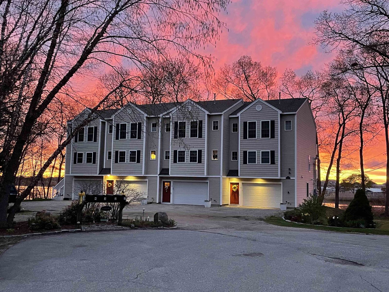 Property Photo:  10 Hemlock Street  NH 03842 