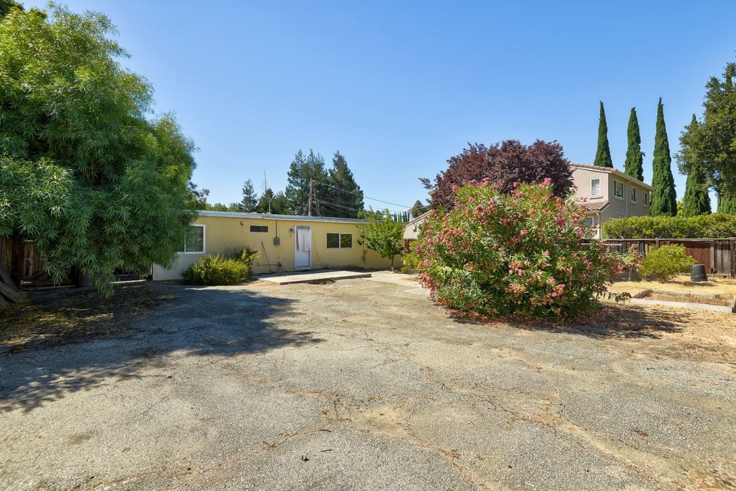 Property Photo:  10200 North Stelling Road  CA 95014 