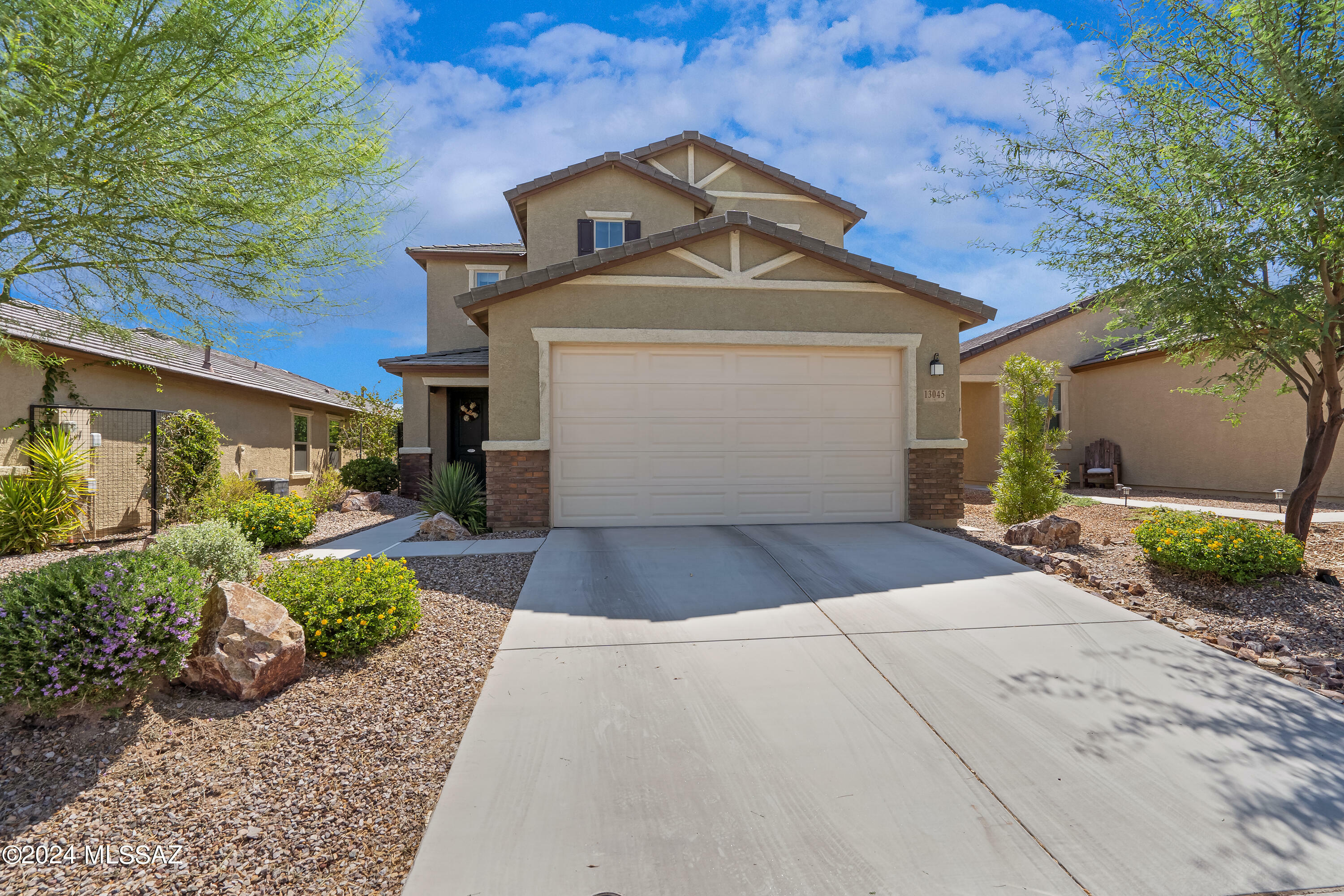 Property Photo:  13045 E Iron Chief Drive  AZ 85747 