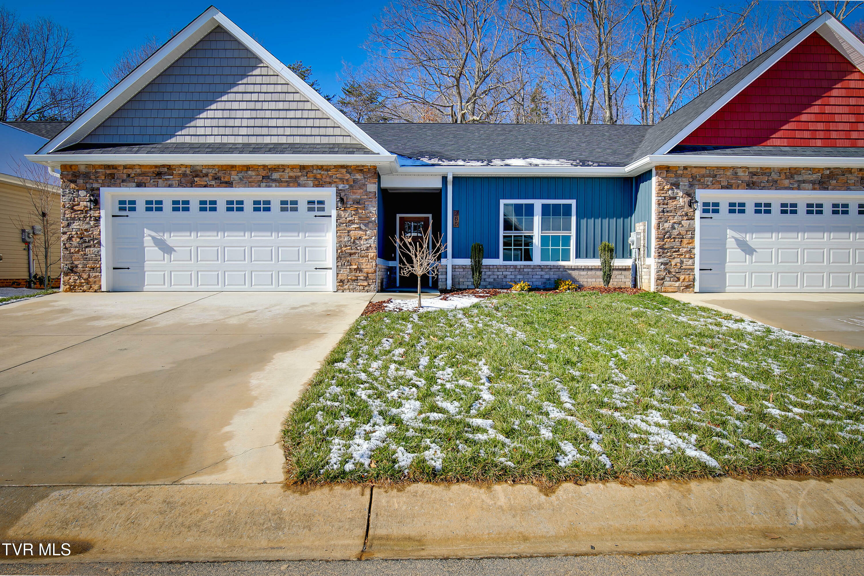 Property Photo:  303 Piper Glen  TN 37615 