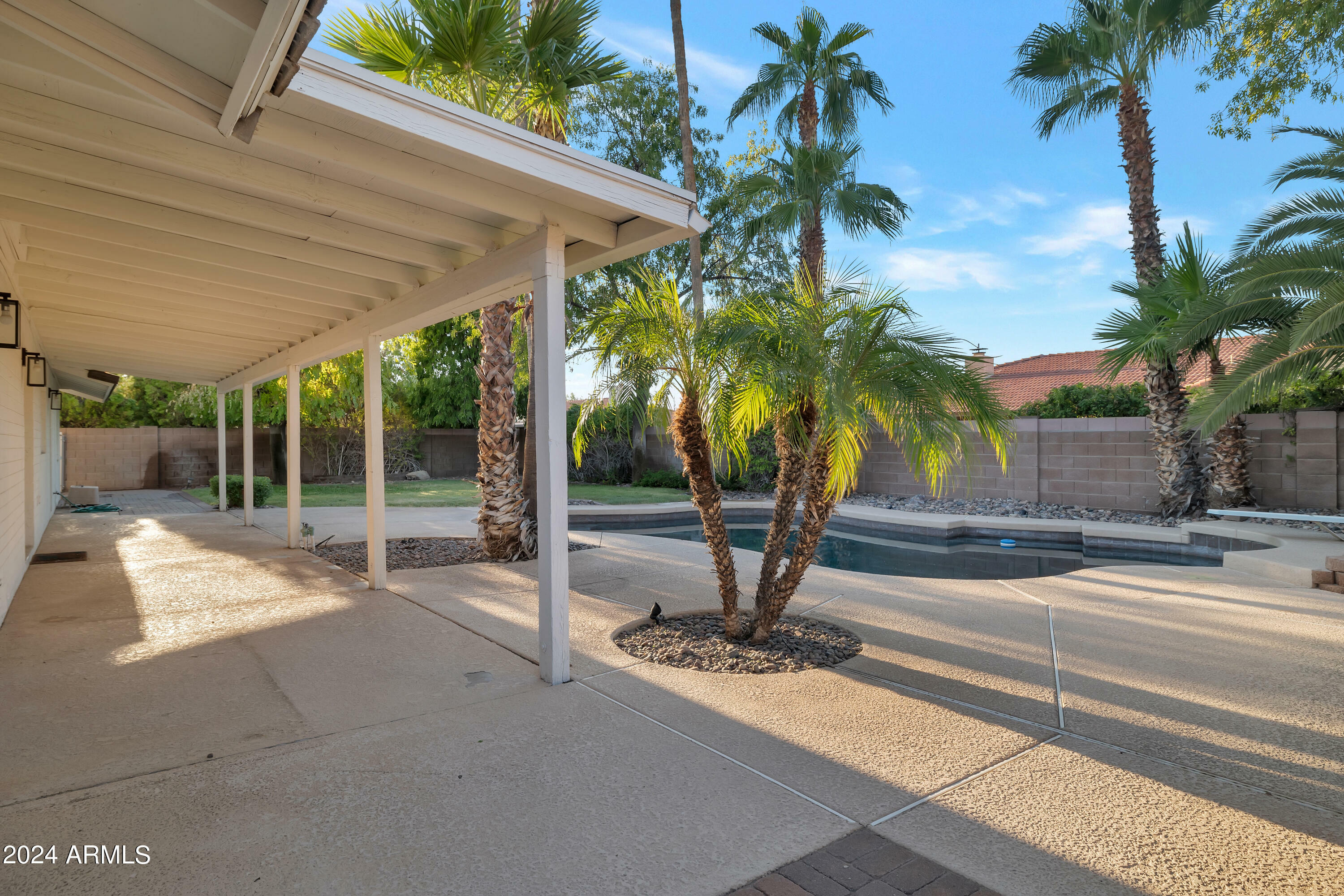 Property Photo:  2702 E Cortez Street  AZ 85028 