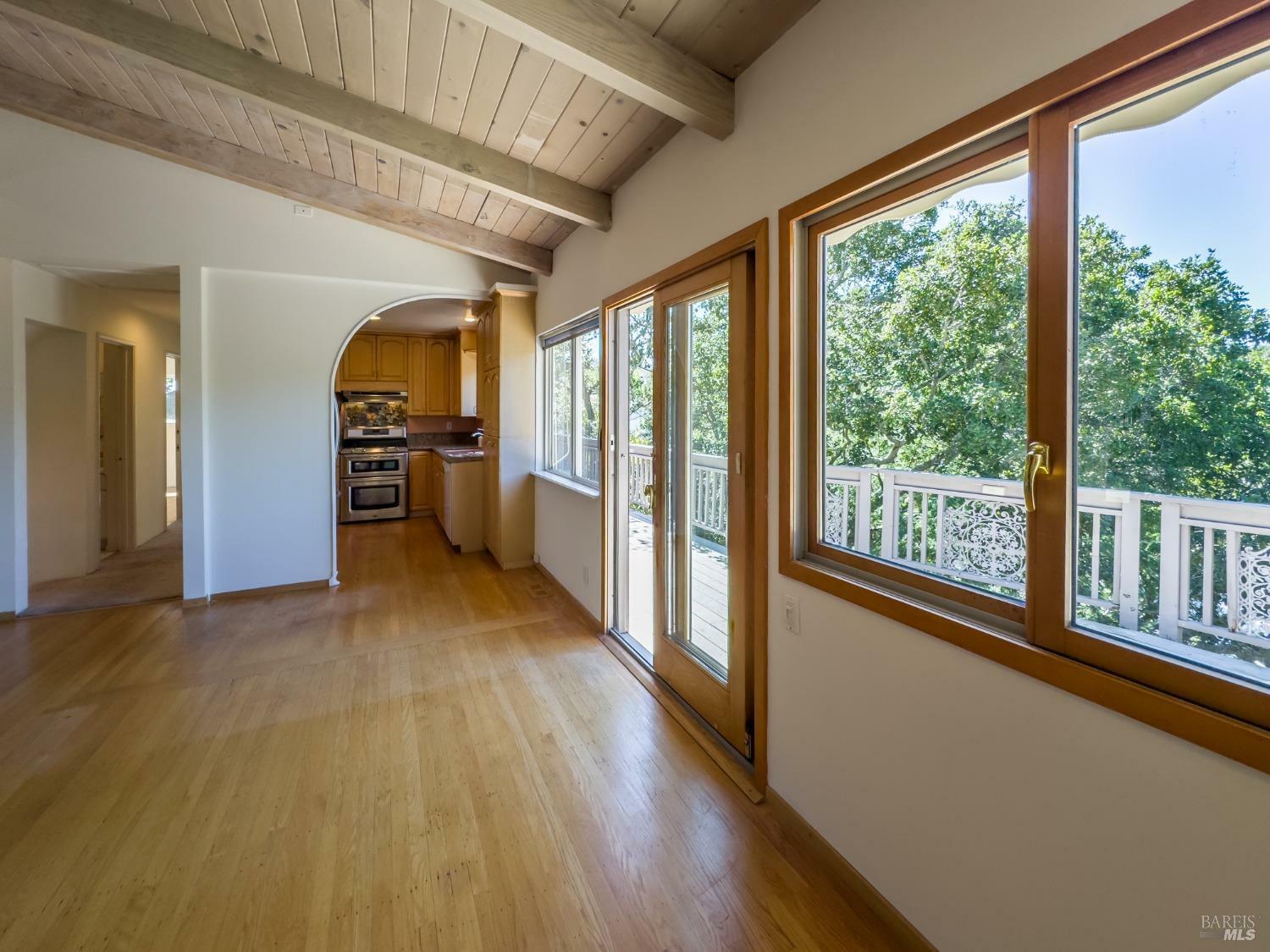 Property Photo:  154 Ridgeway Avenue  CA 94930 