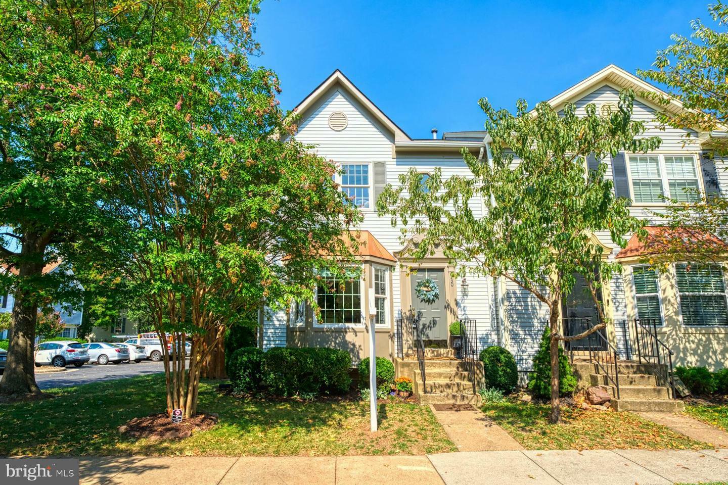 Property Photo: 930 Smartts Lane NE VA 20176