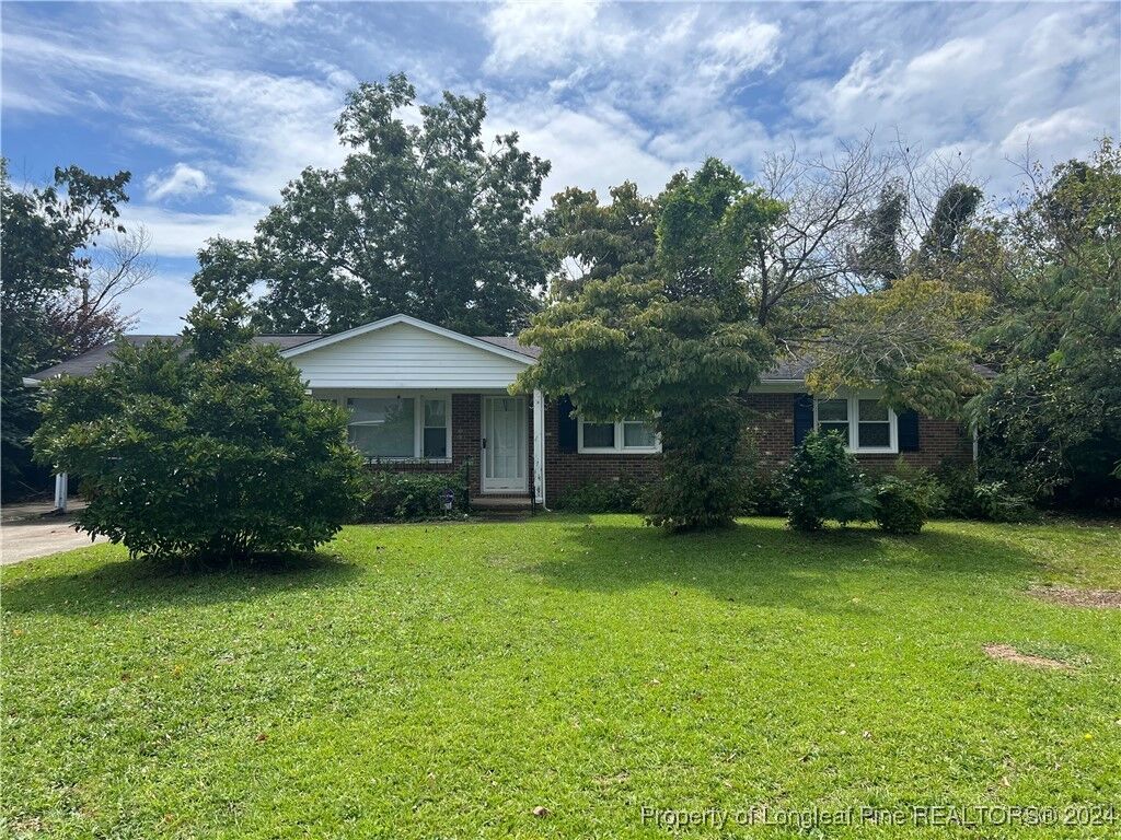 Property Photo: 7529 Cliffbourne Drive NC 28303