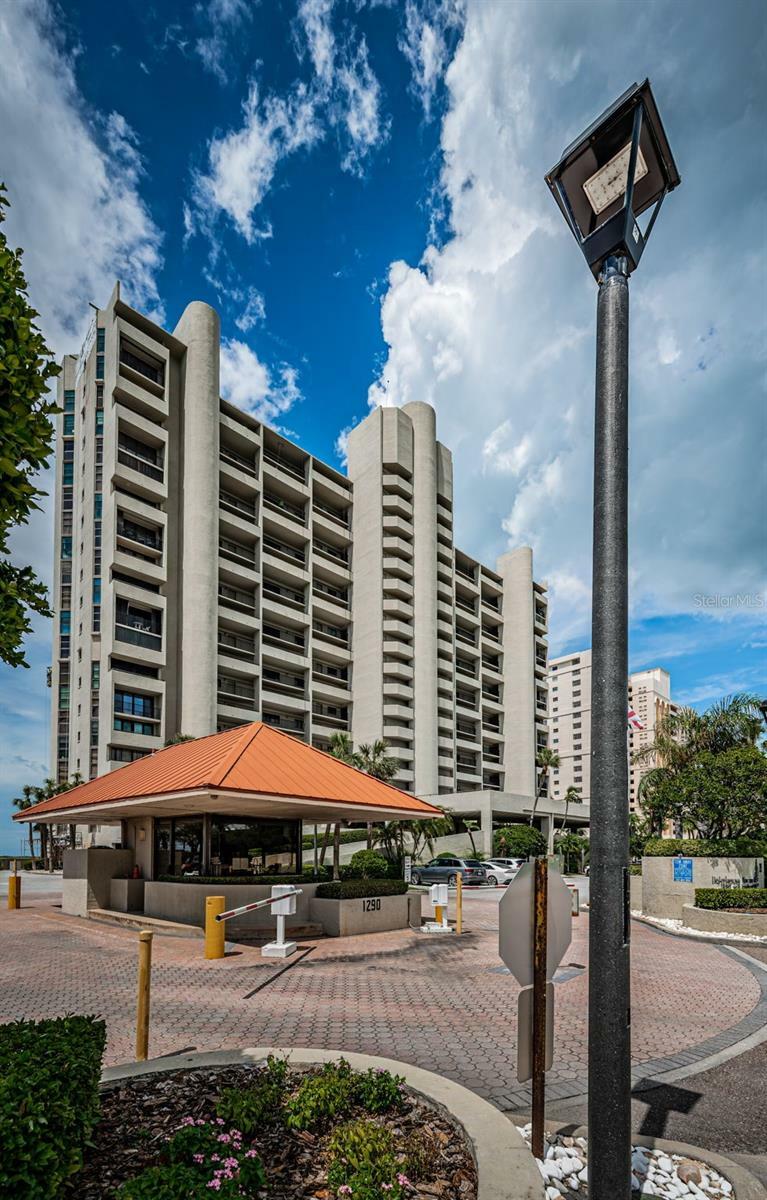 Property Photo: 1290 Gulf Boulevard 2004 FL 33767