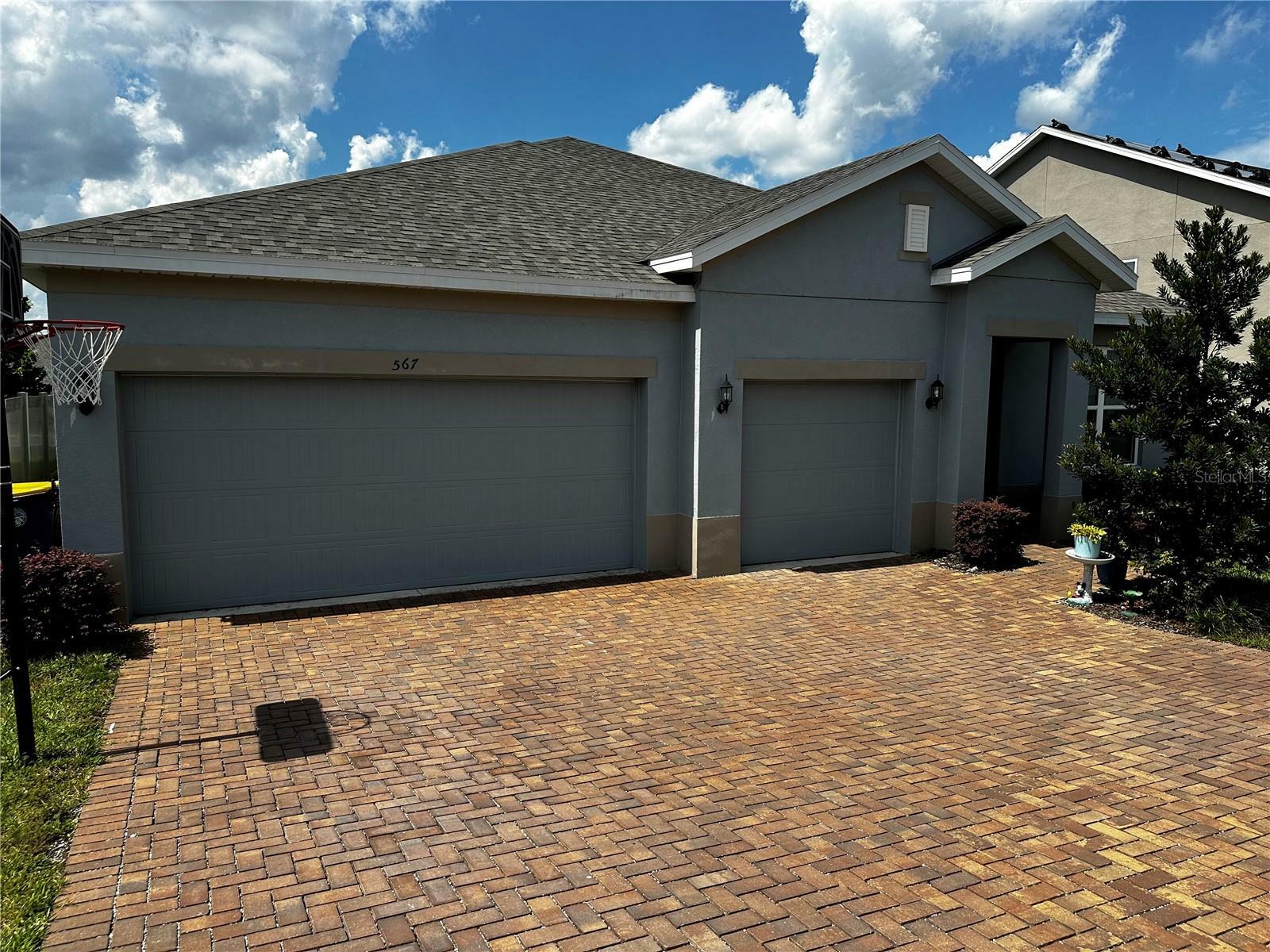 Property Photo:  567 Blackstone Street  FL 34715 