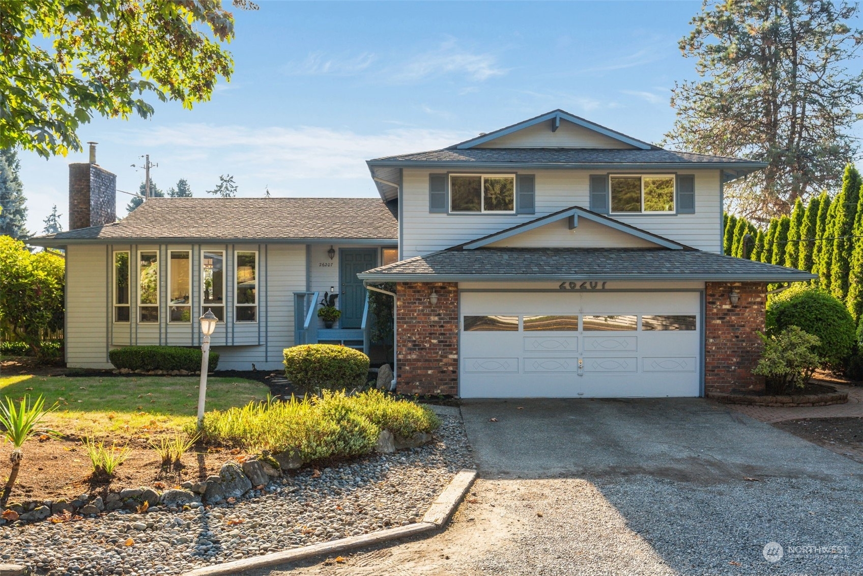 Property Photo:  26207 Woodland Way S  WA 98030 