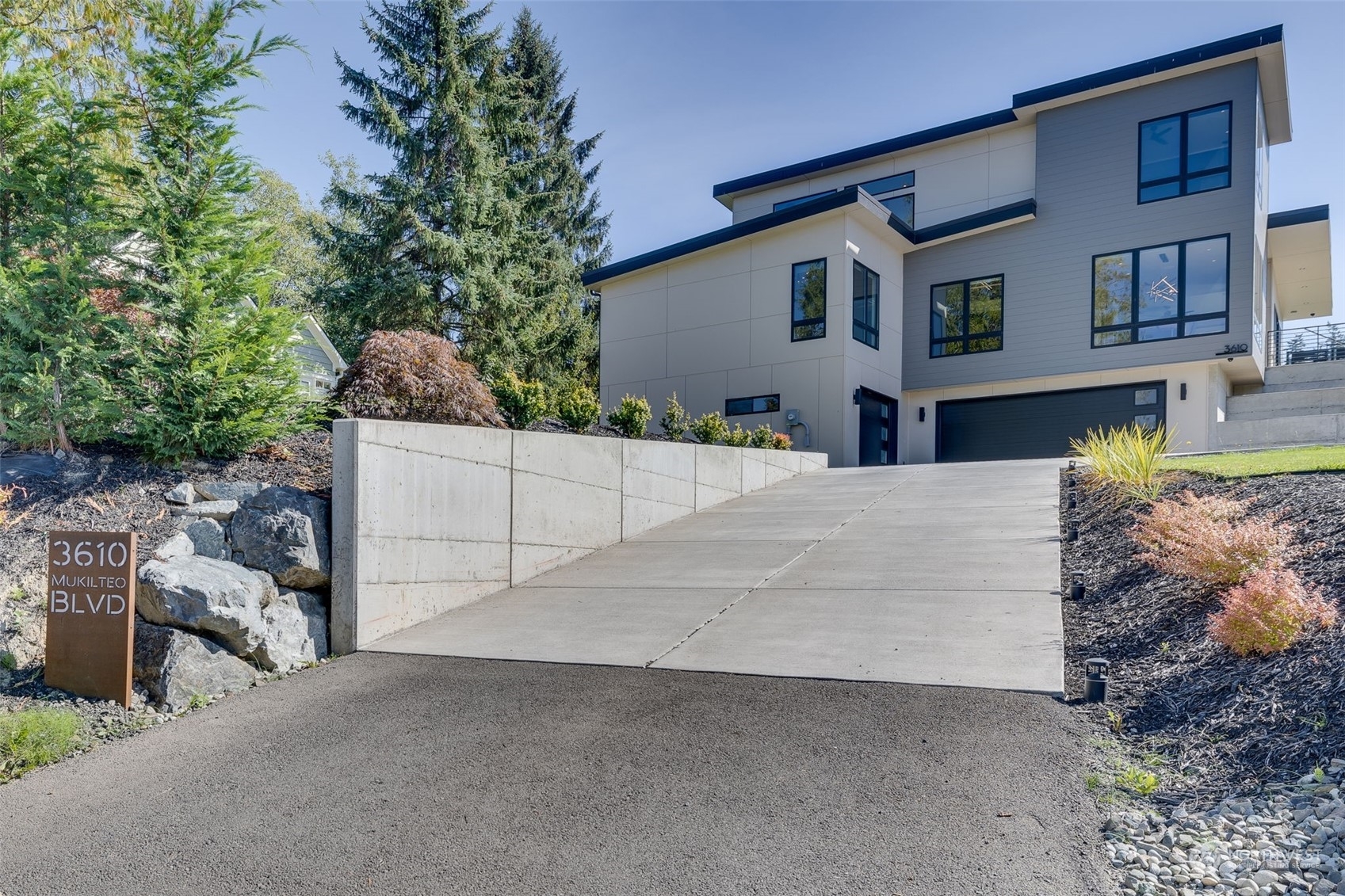 Property Photo:  3610 W Mukilteo Boulevard  WA 98203 