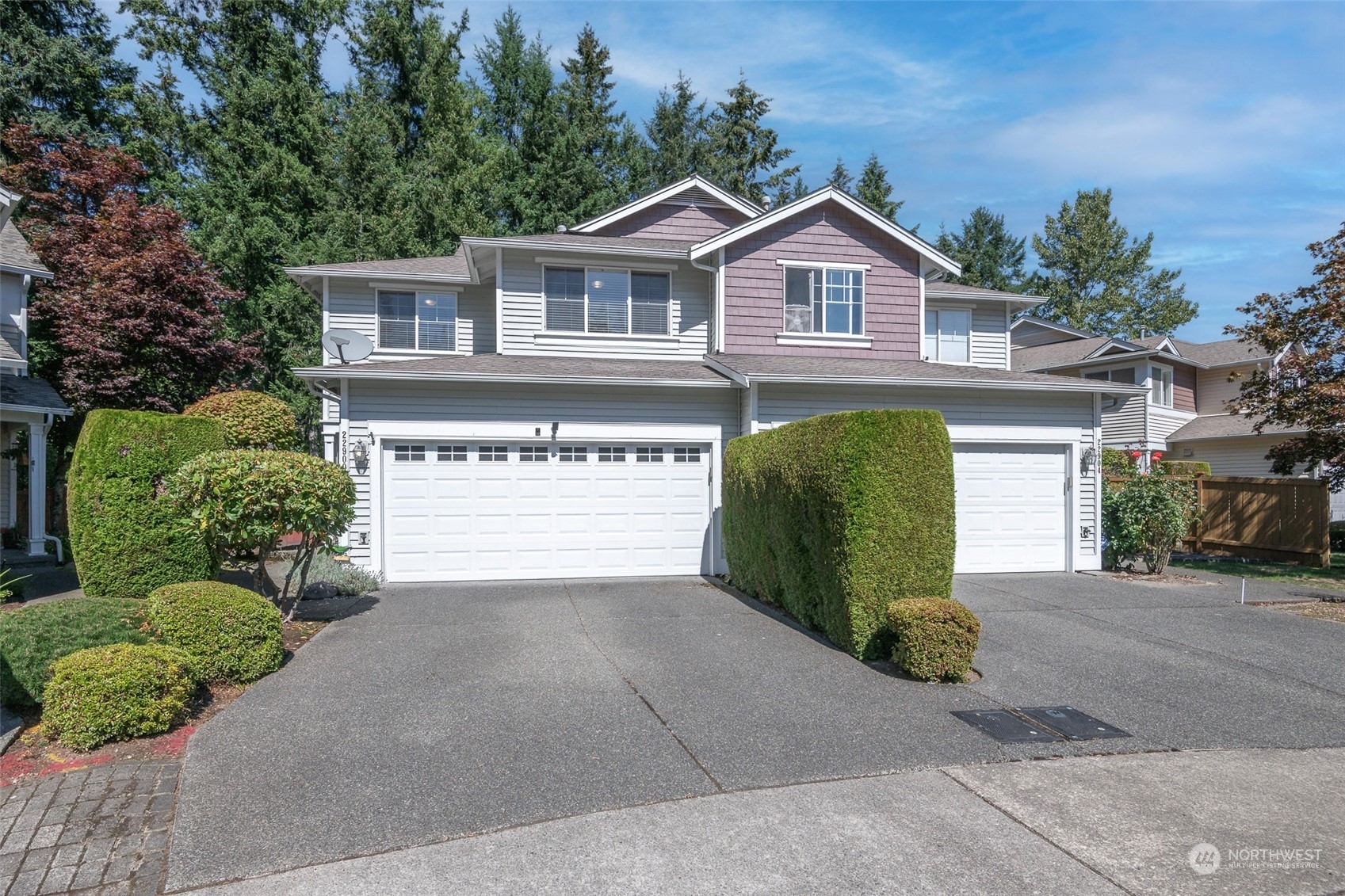 Property Photo:  22900 SE 240th Place  WA 98038 