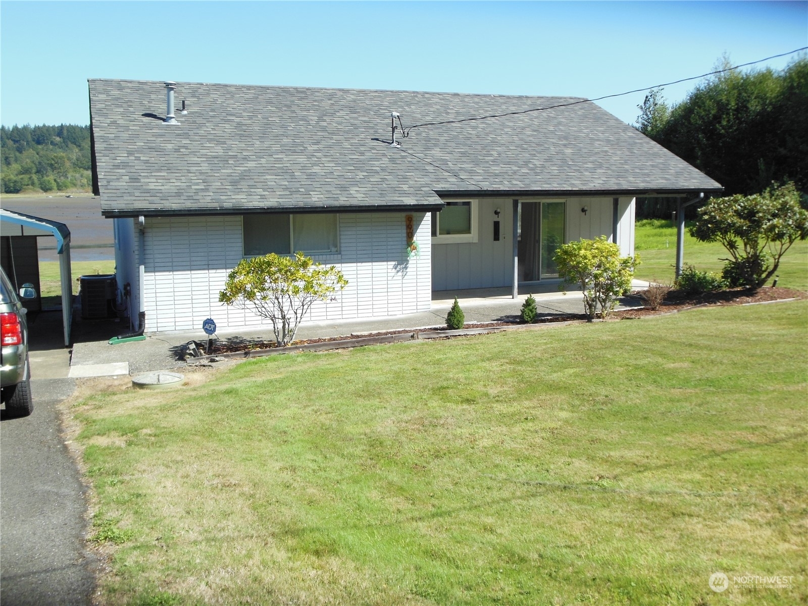 Property Photo:  990 E North Bay Road  WA 98524 