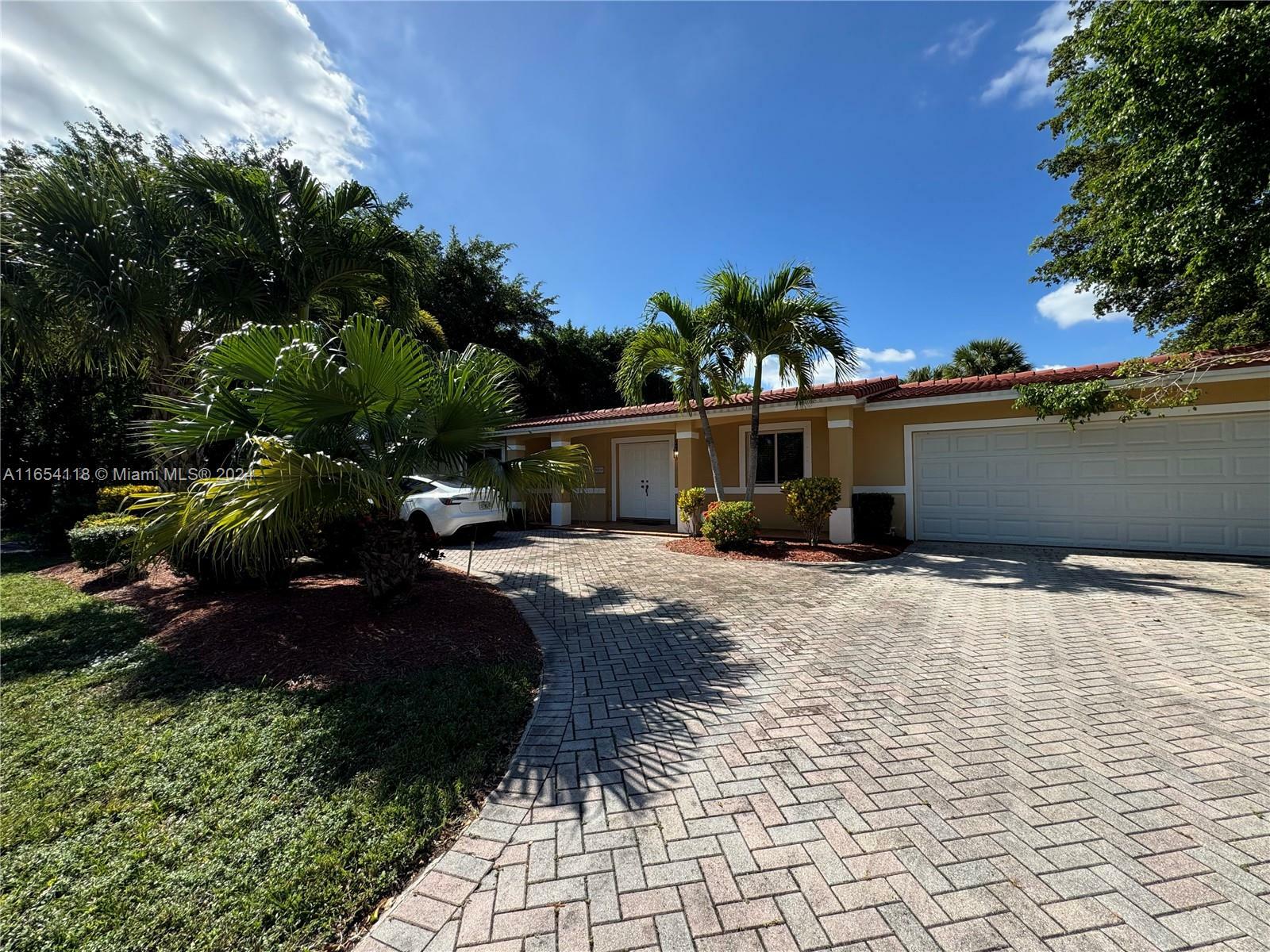 Property Photo:  9800 SW 73rd Ct  FL 33156 