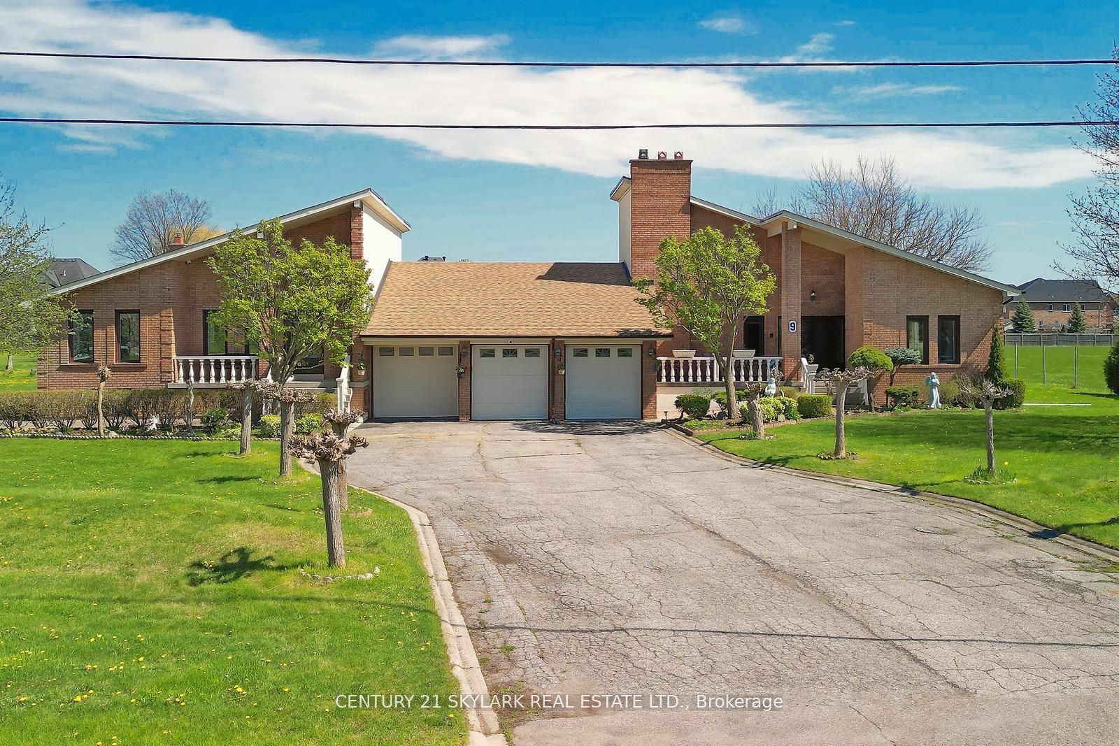 Photo de la propriété:  9 Princess Andrea Crt  ON L6P 0G2 