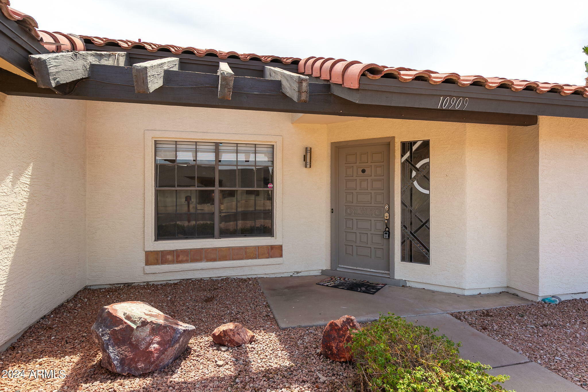 Property Photo:  10909 E Kalil Drive  AZ 85259 