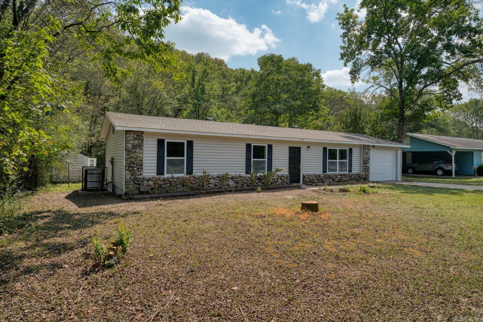 Property Photo:  918 Ridgeway Street  AR 71901 