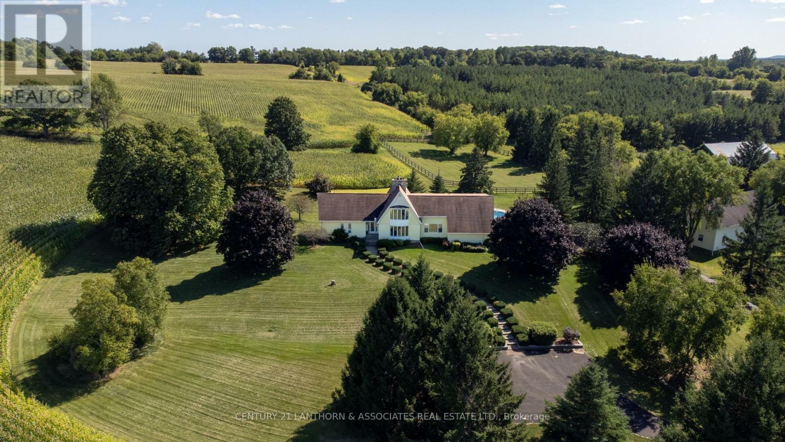 Photo de la propriété:  439 Oak Lake Road  ON K0K 3E0 