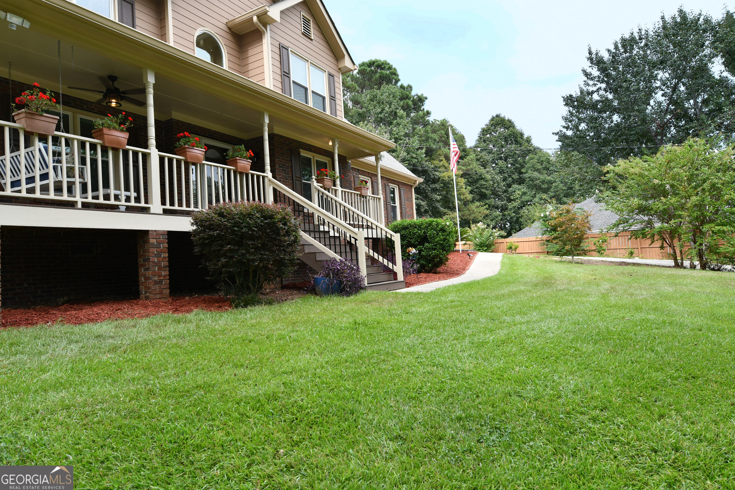 Property Photo:  6525 Shady Valley Drive  GA 30542 