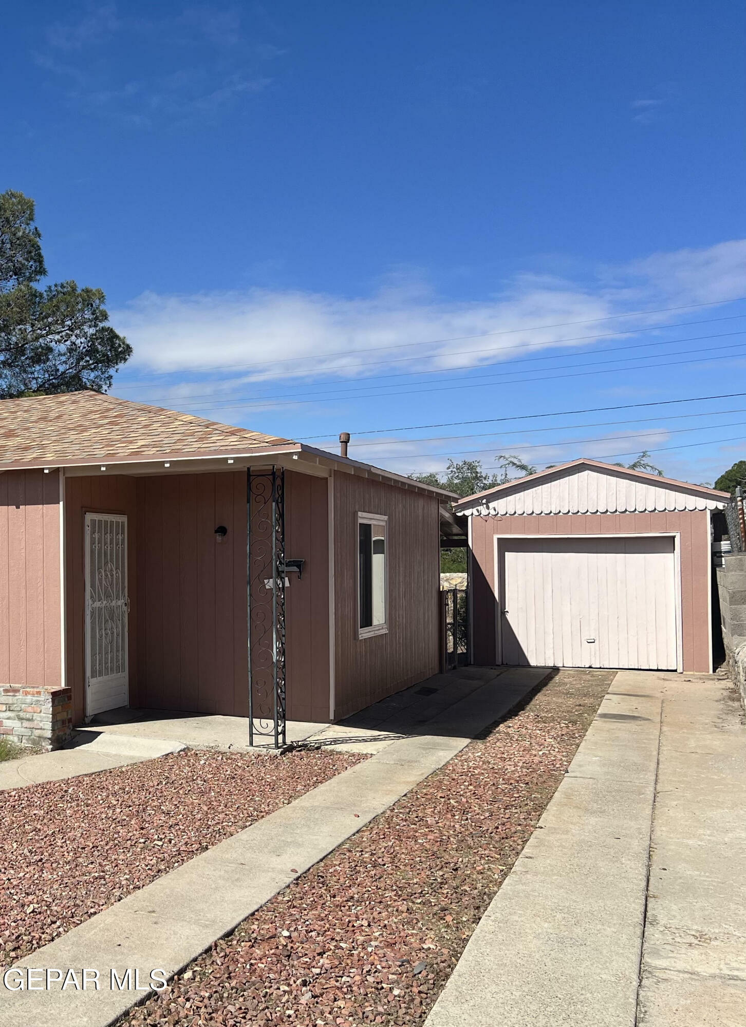 Property Photo:  513 Regan Street  TX 79903 