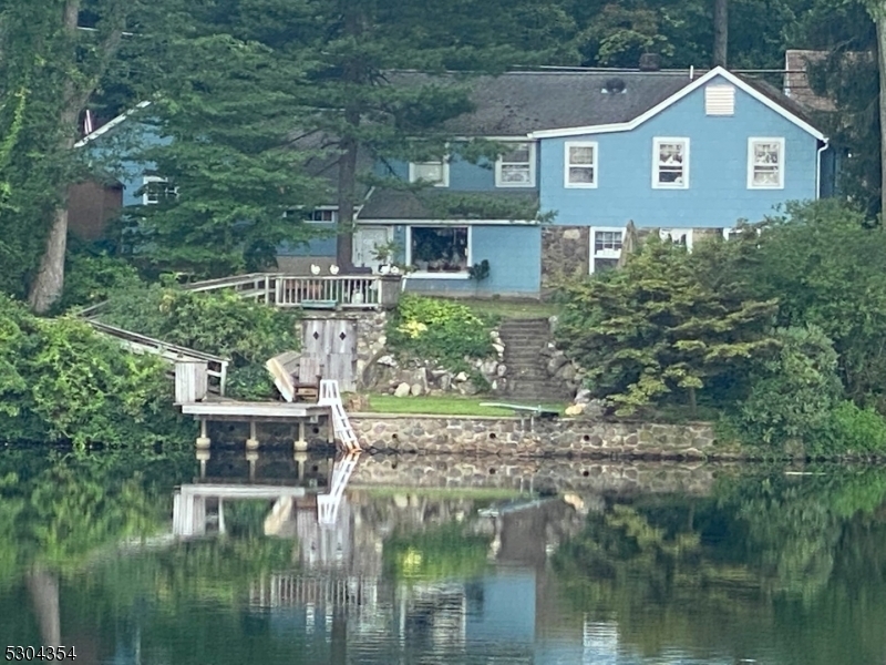 Property Photo: 15 Fox Hill Rd NJ 07834
