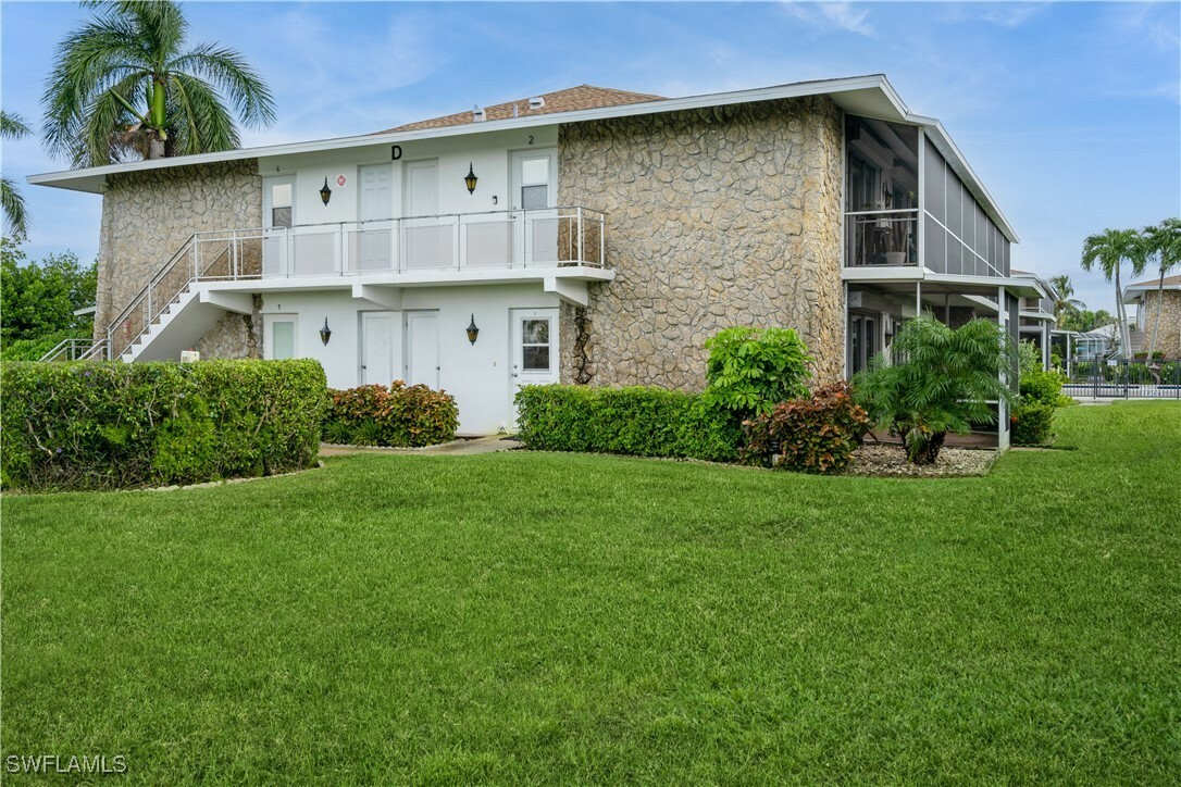 Property Photo:  330 Kon Tiki Drive D1  FL 34113 