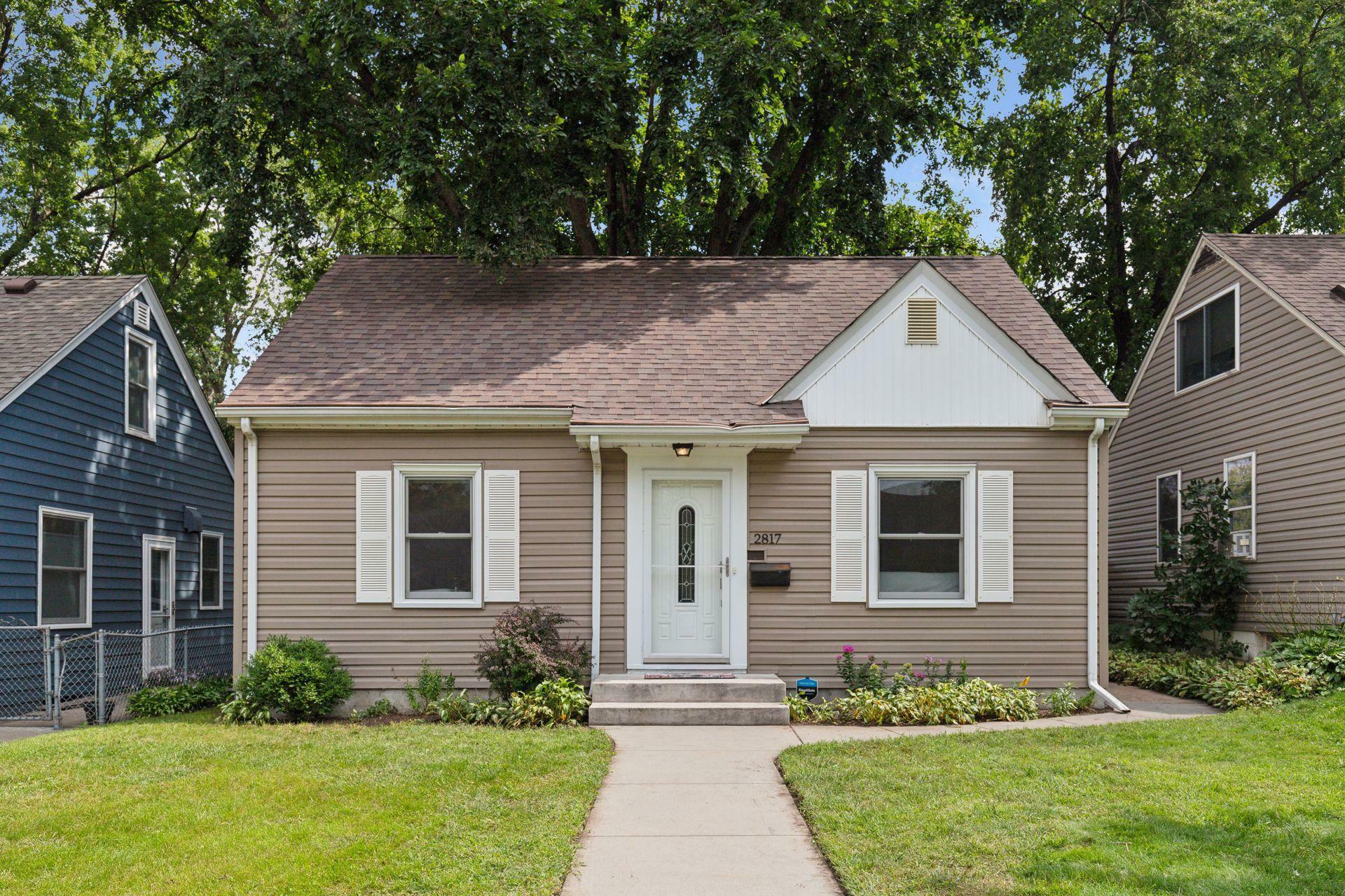 Property Photo:  2817 Colorado Avenue S  MN 55416 