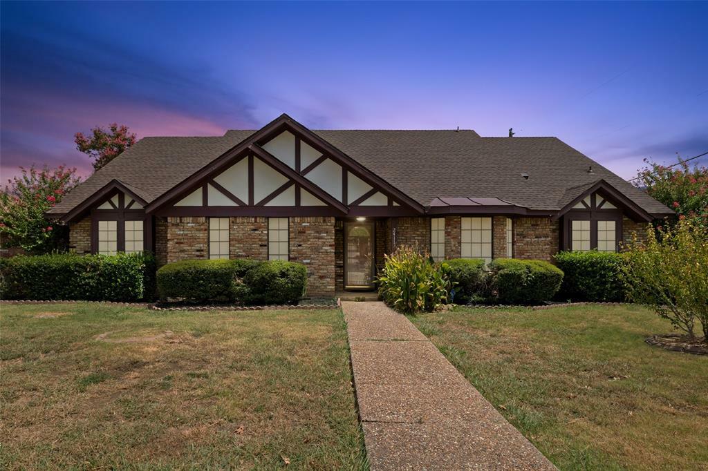 Property Photo:  2411 Briarcliff Drive  TX 75062 