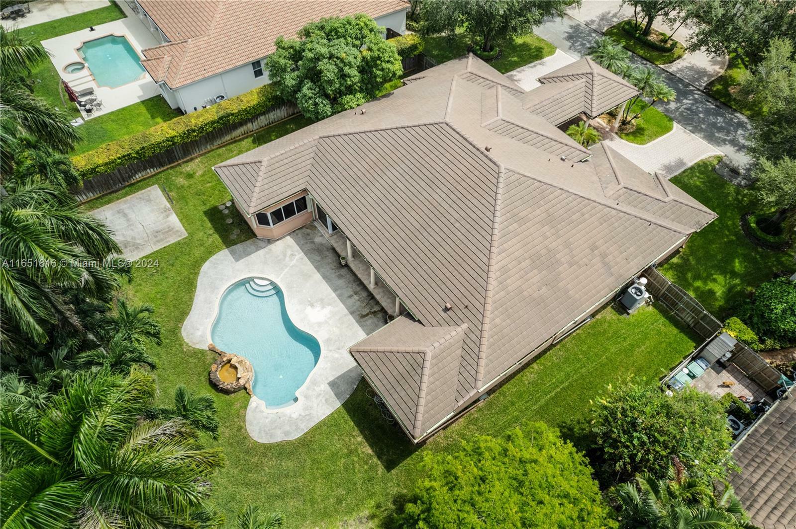 Property Photo:  9453 SW 125th Ter  FL 33176 