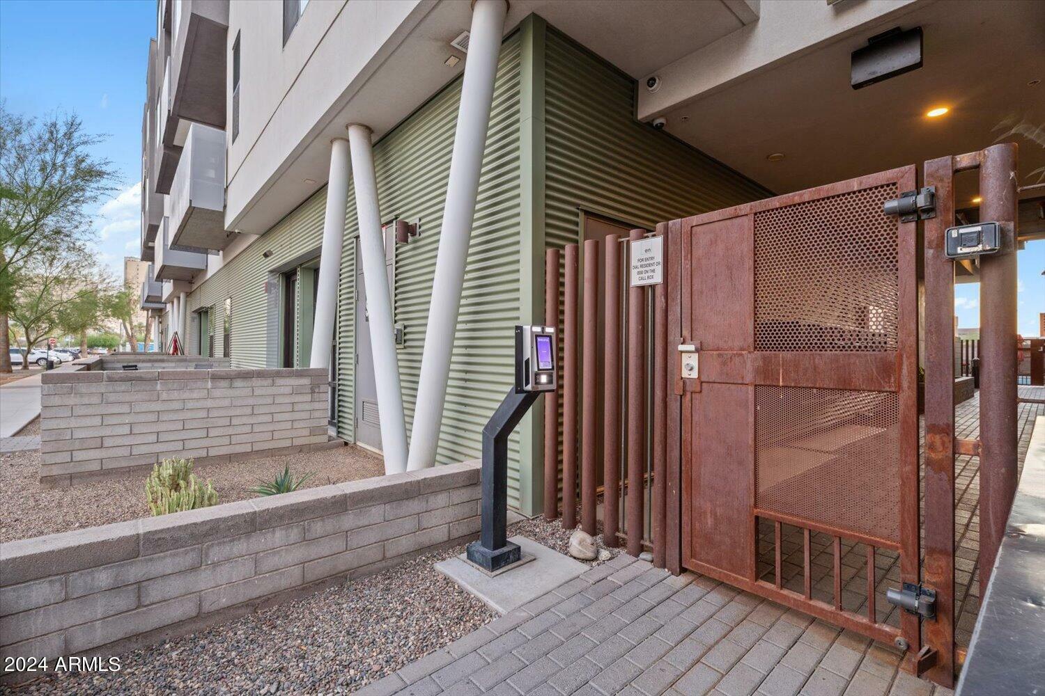 Property Photo:  1130 N 2nd Street 409  AZ 85004 