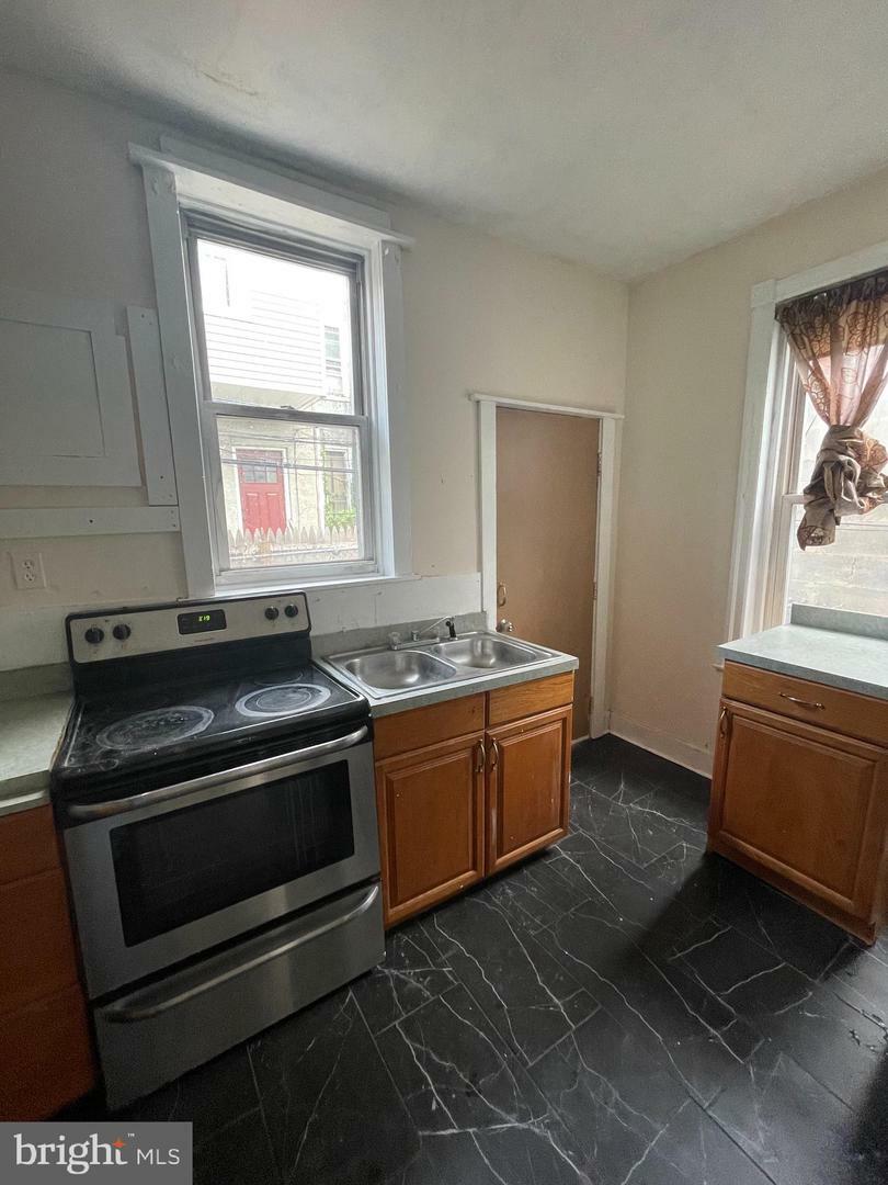 Property Photo:  3911 N Percy Street  PA 19140 