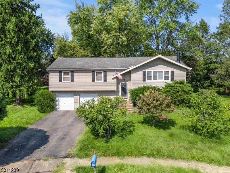 Property Photo: 35 Wexford Ct NJ 08865