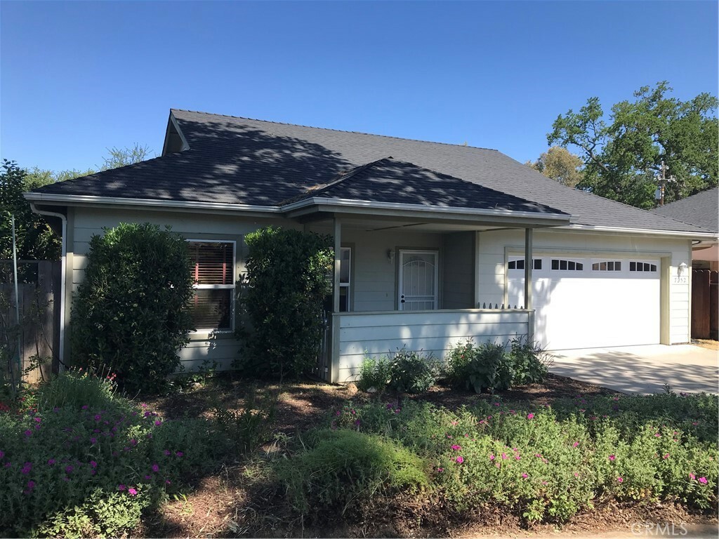 Property Photo: 7252 Parriza Court CA 93422
