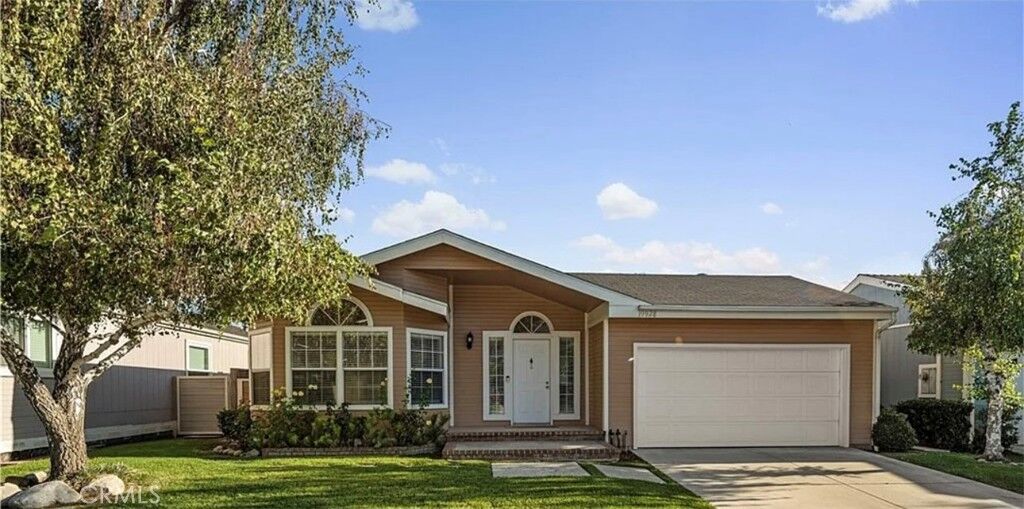 Property Photo: 19928 Canyon View Drive CA 91351
