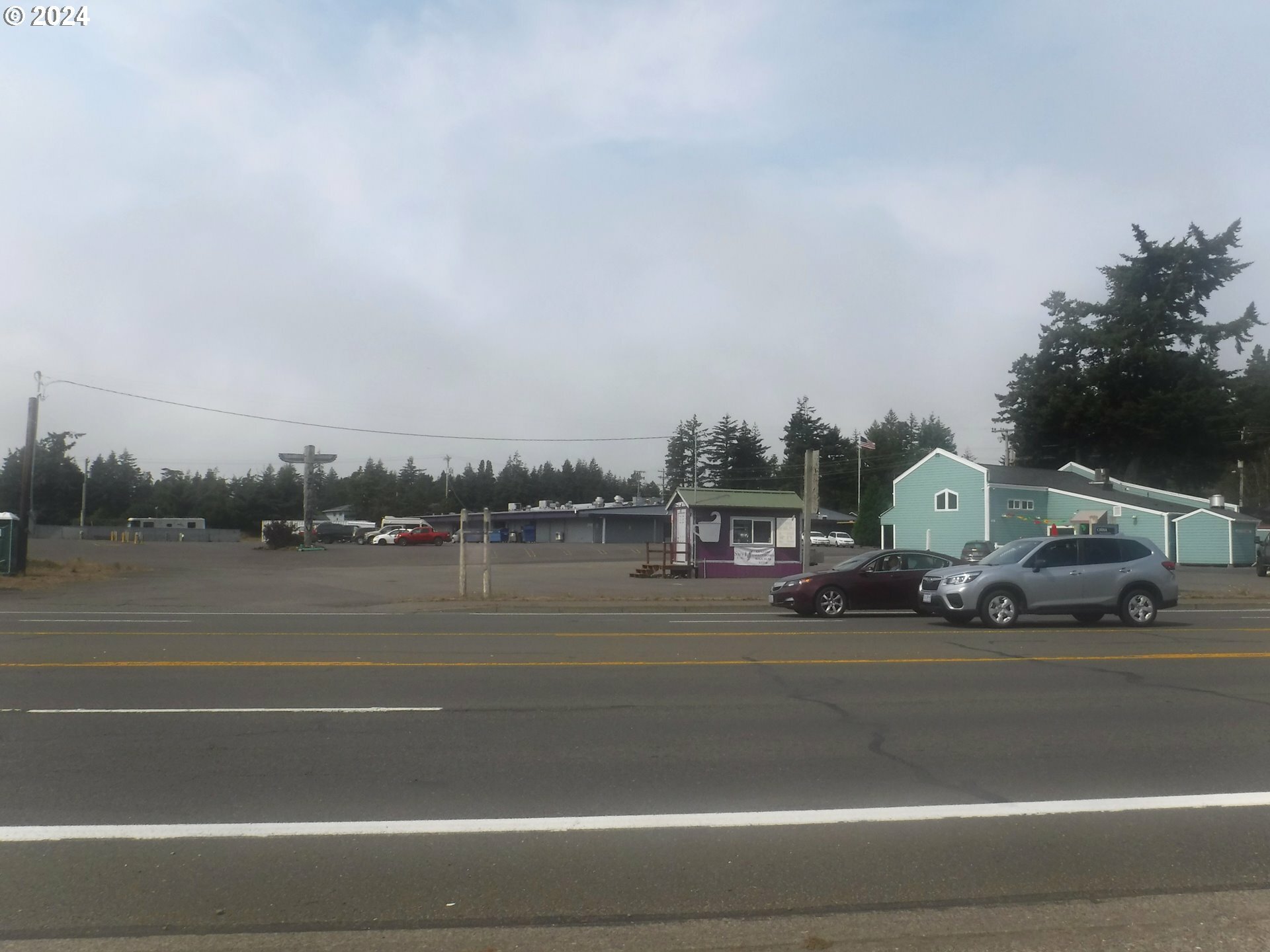 Property Photo:  1073 Hwy 101  OR 97439 