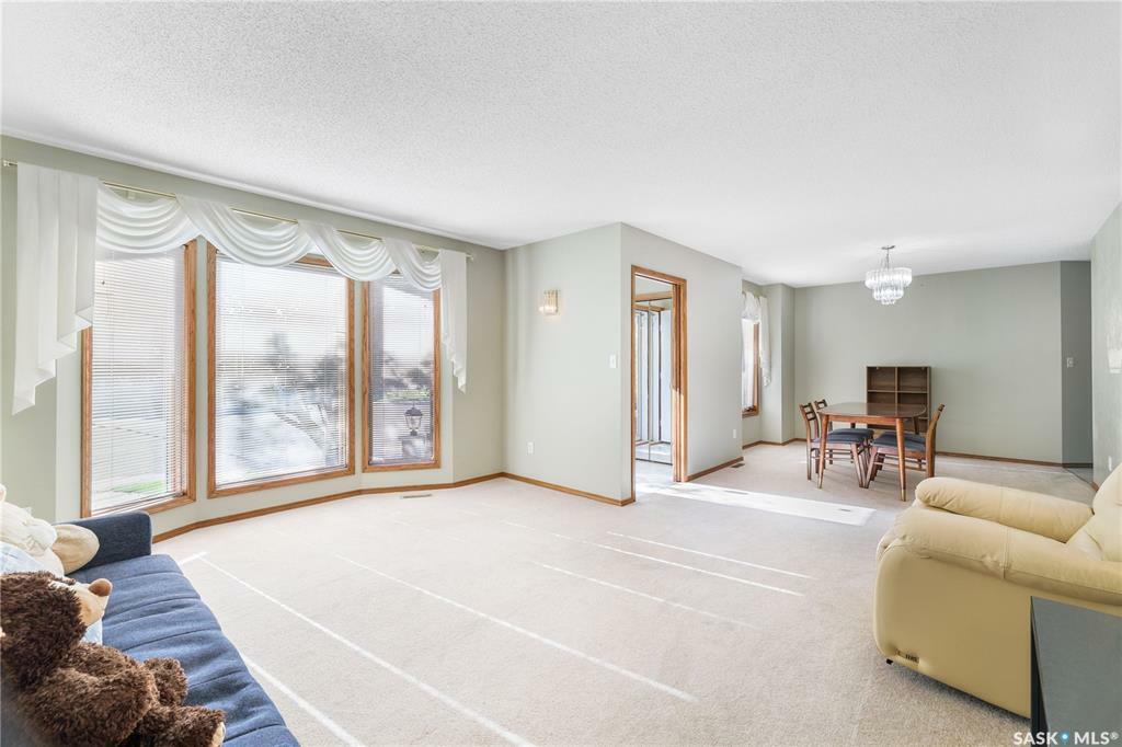 Photo de la propriété:  3103 Wascana Glen  SK S4V 2L2 