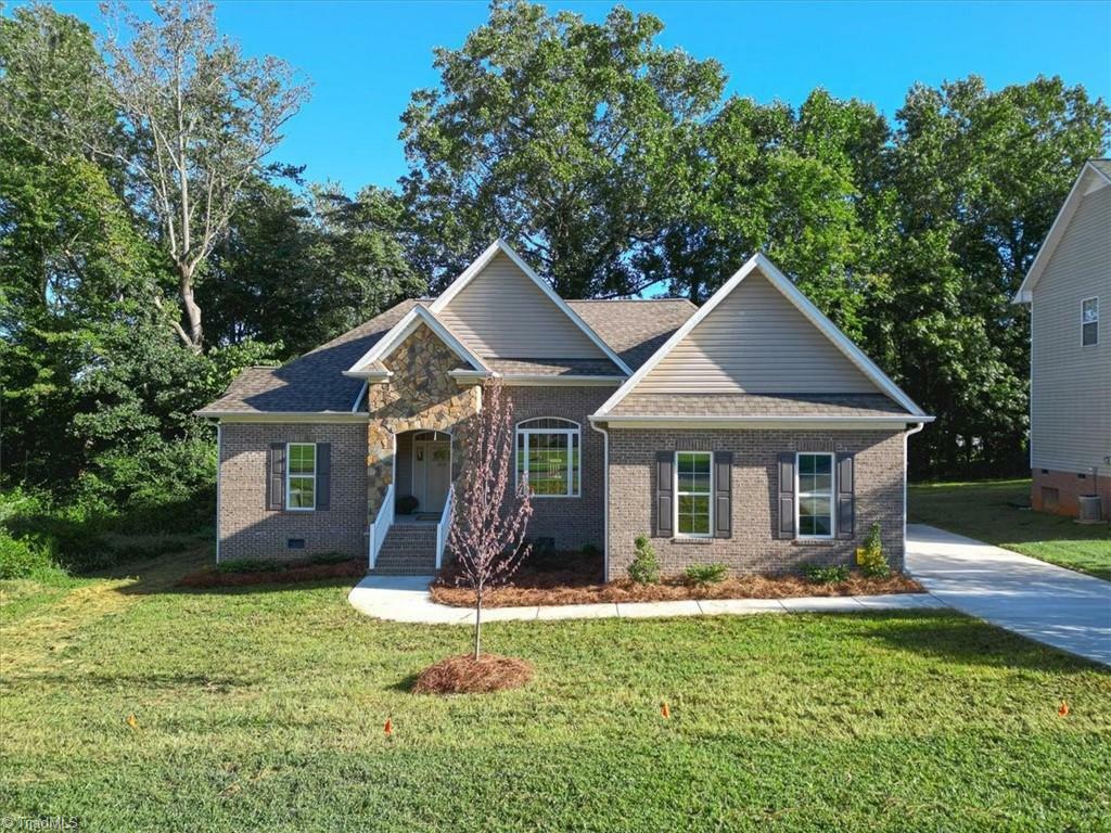 Property Photo: 2830 Nevil Drive NC 27107