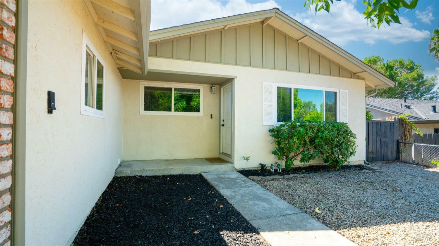 Property Photo:  506 Burlington Drive  CA 95687 