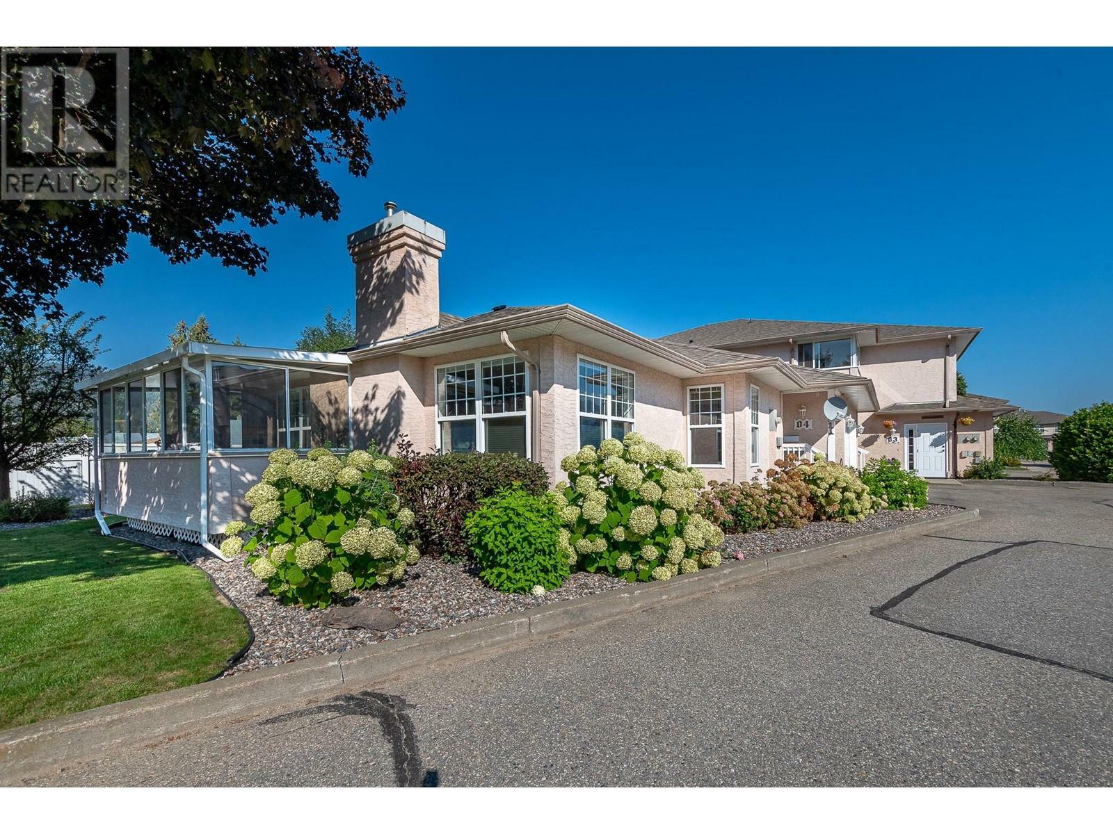 Photo de la propriété: 303 Regent Avenue 4 BC V0E 1V2