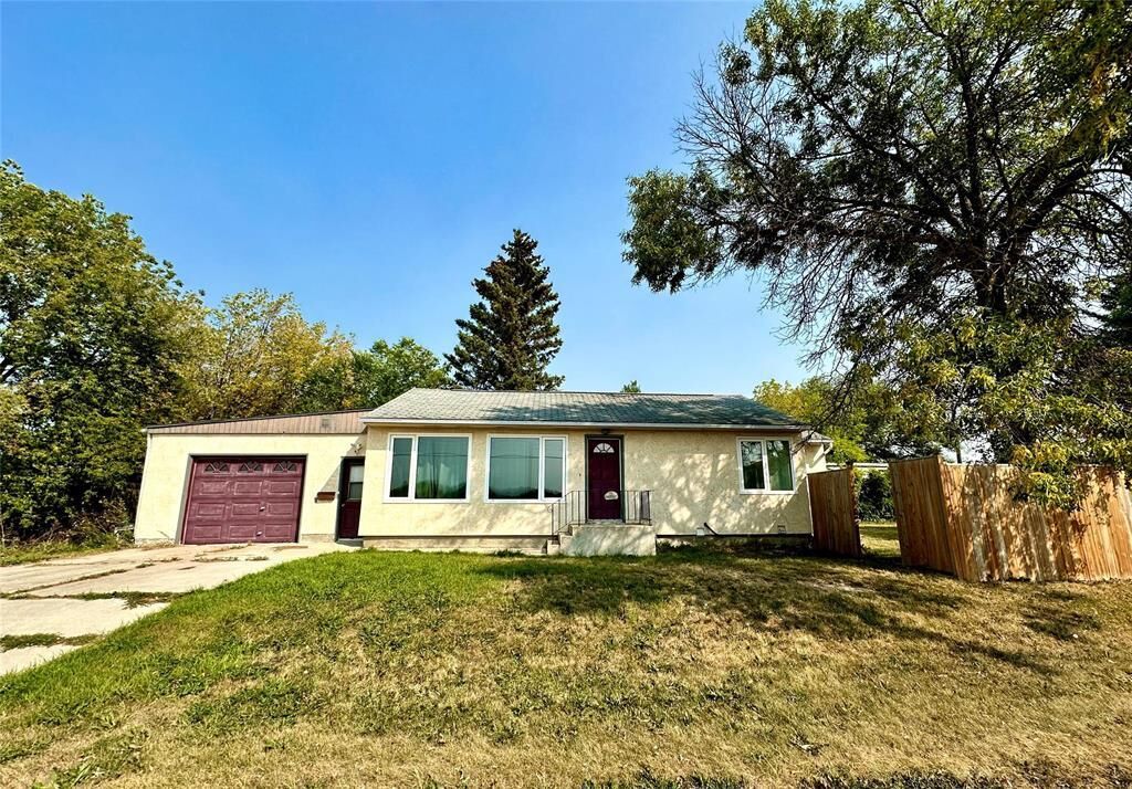 3 bed The Pas home for sale 75 Larose Avenue, The Pas, MB R9A 1K7