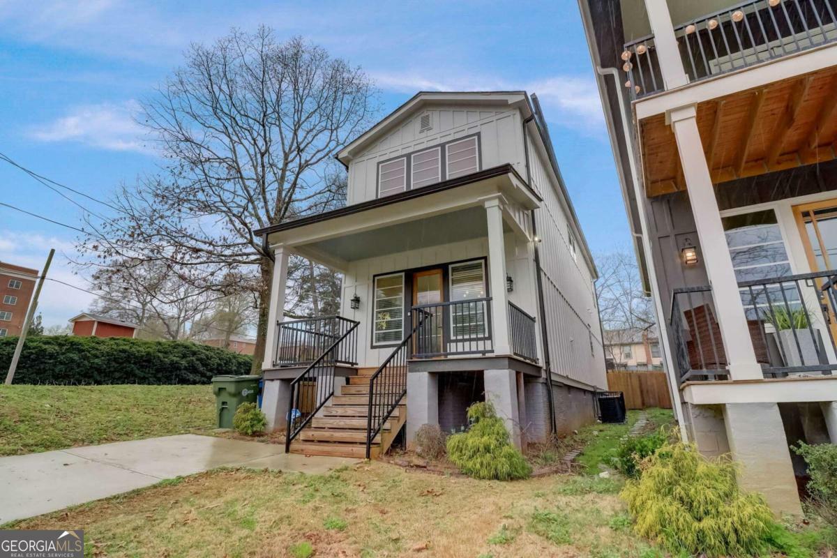 Property Photo:  975 Welch Street SW  GA 30310 