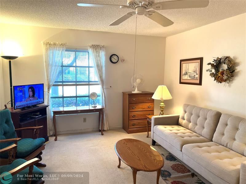 Property Photo: 2220 NE 68th 1005 FL 33308