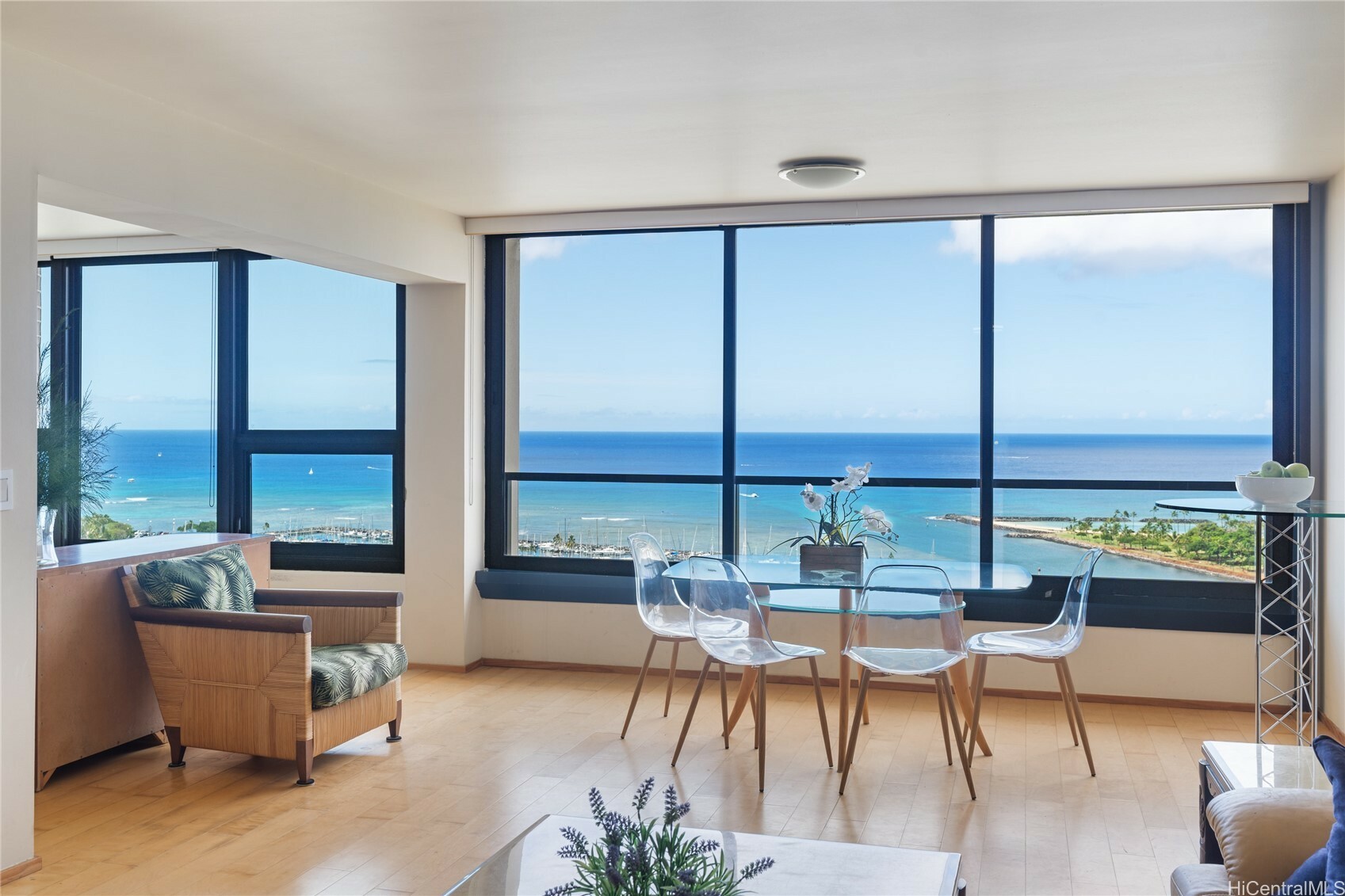 Property Photo: 1600 Ala Moana Boulevard 2804 HI 96815