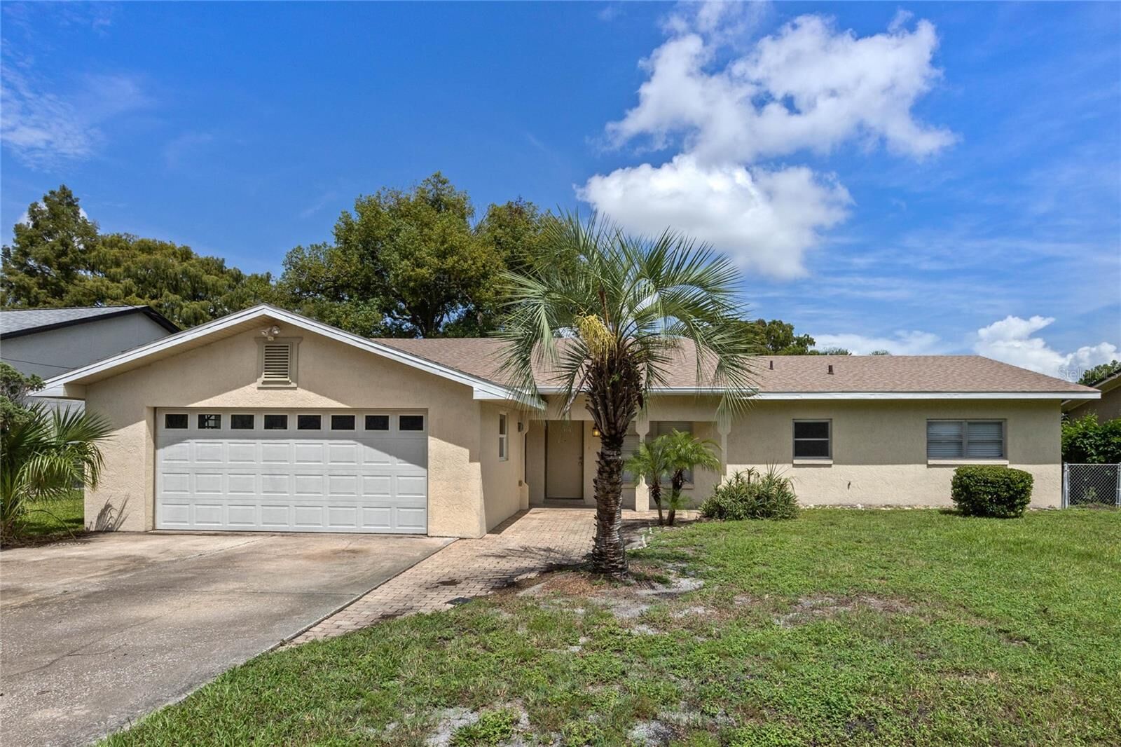 Property Photo: 705 Meredith Street FL 32730