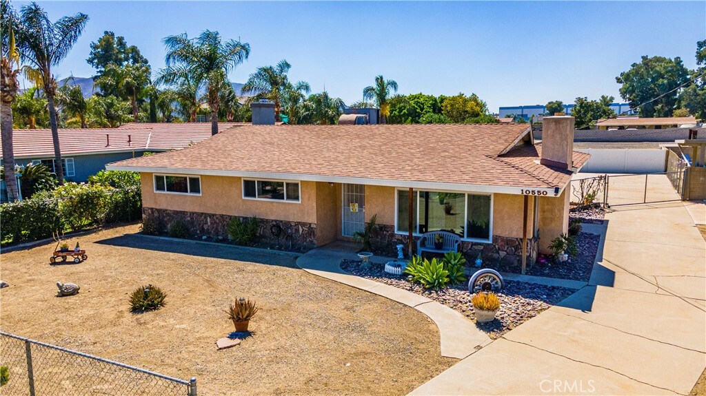 Property Photo:  10550 Maple Avenue  CA 92316 