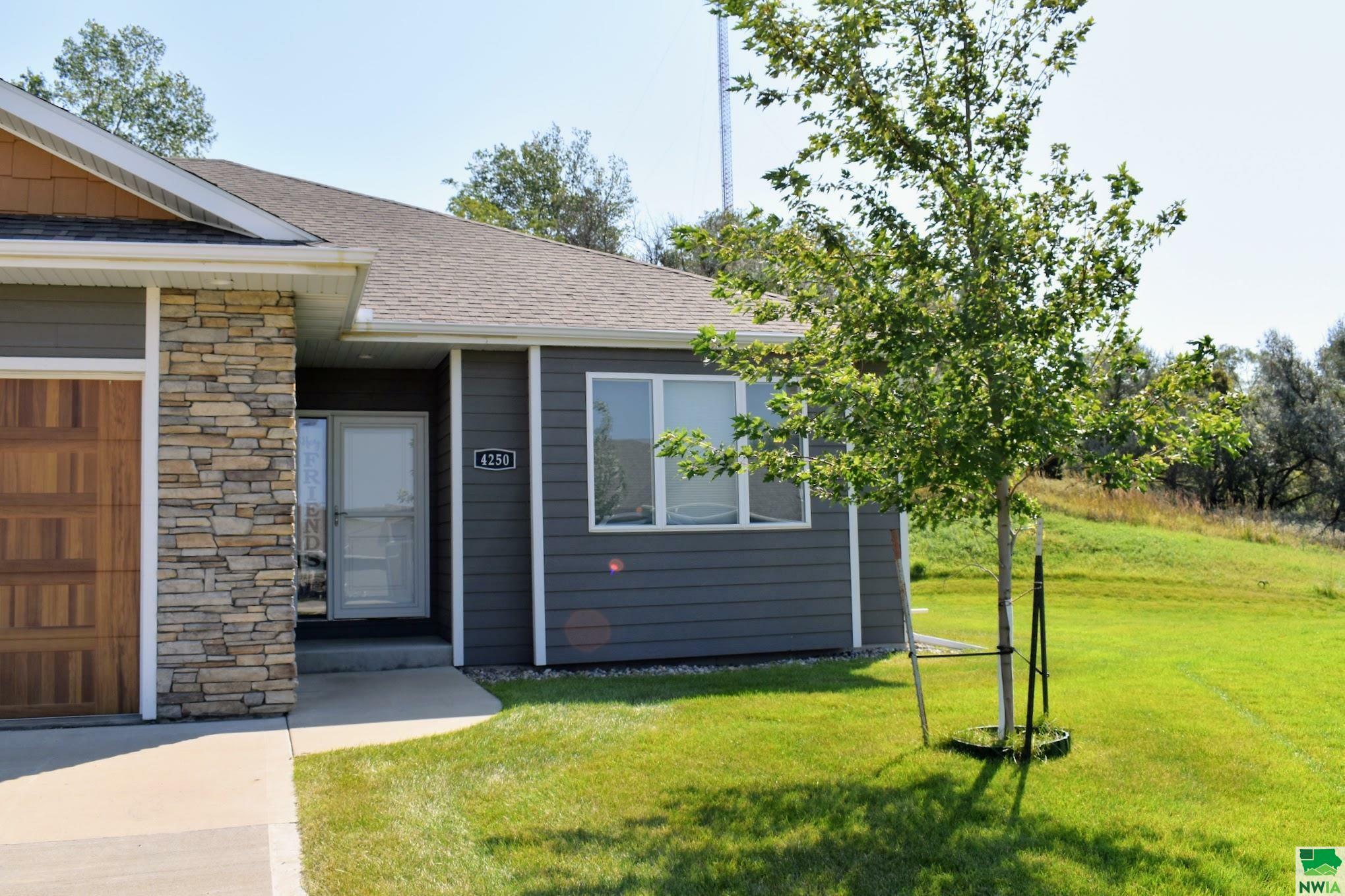 Property Photo:  4250 Fremar Drive  IA 51104 