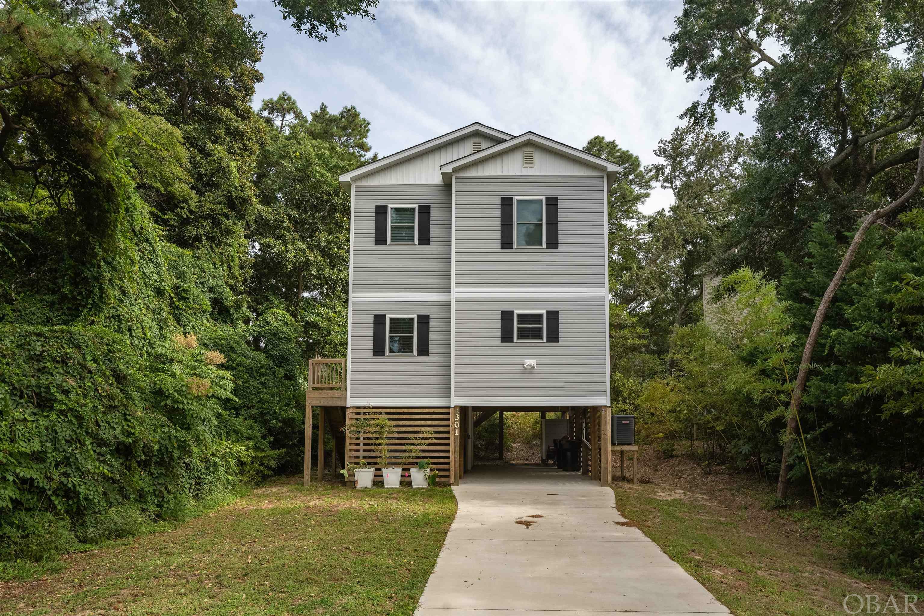 Property Photo:  301 Sir Chandler Drive  NC 27948 