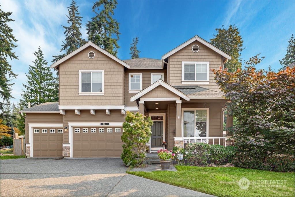 Property Photo:  204 142nd Street SW  WA 98208 