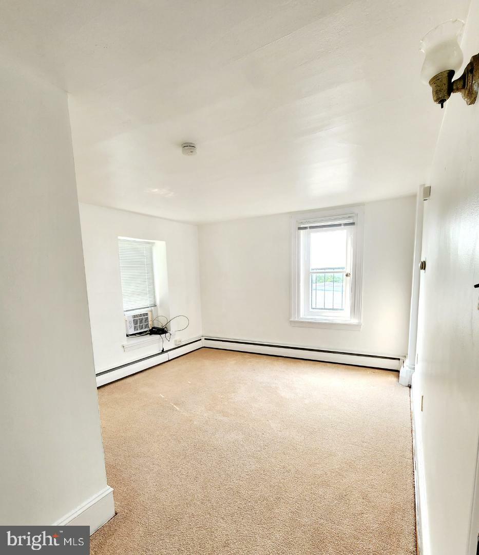 Property Photo:  516 Franklin Avenue 3rd Fl  PA 19460 