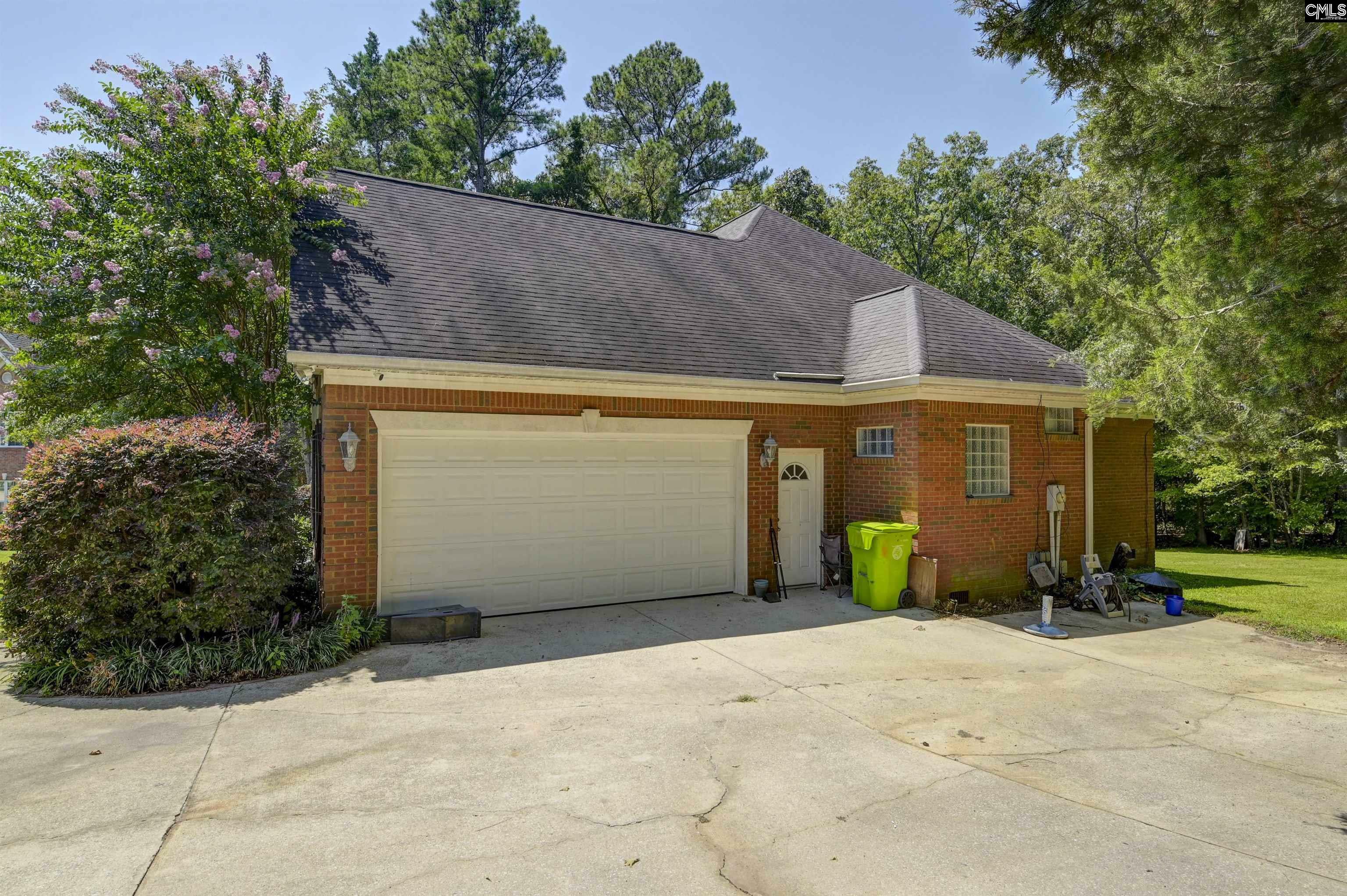 Property Photo:  100 Bronlow  SC 29063 